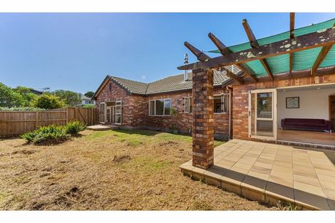 Photo of property in 110 Landing Drive, Albany, Auckland, 0632