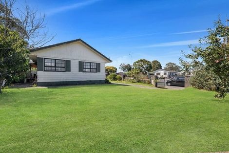 Photo of property in 391 Roscommon Road, Clendon Park, Auckland, 2103