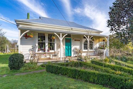 Photo of property in 10 Venice Street, Martinborough, 5711