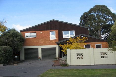 Photo of property in 10 Gothic Place, Ilam, Christchurch, 8041