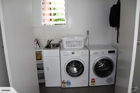 Photo of property in 43 Sharon Road, Waiake, Auckland, 0630