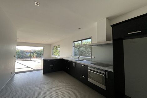 Photo of property in 292 Devon Street West, New Plymouth, 4310