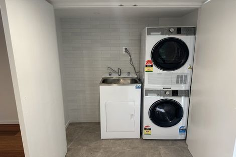 Photo of property in 157 Kent Street, Kingston, Athol, 9793