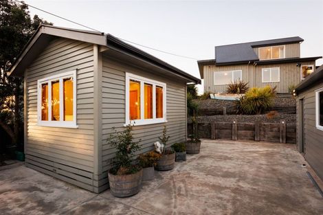 Photo of property in 45 Shortt Street, Foxton Beach, Foxton, 4815