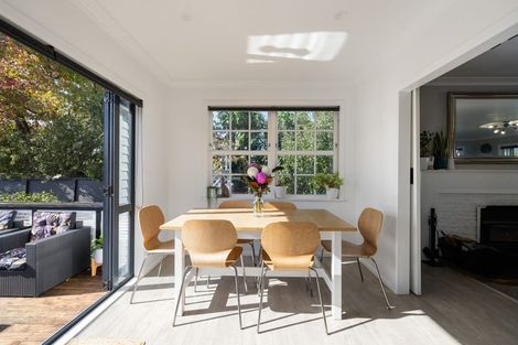 Photo of property in 166 Sandwich Road, St Andrews, Hamilton, 3200