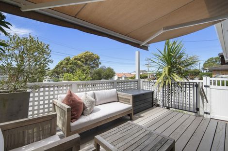 Photo of property in 2/26 Corunna Road, Milford, Auckland, 0620