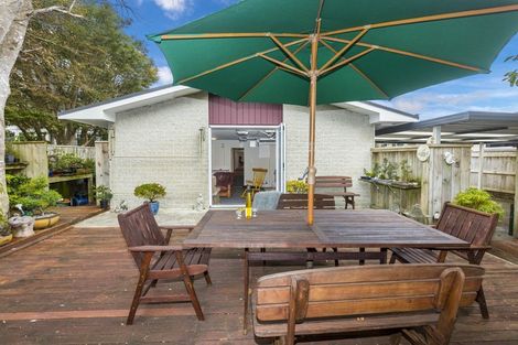 Photo of property in 50 Wai-iti Crescent, Woburn, Lower Hutt, 5010