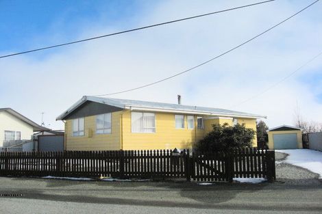 Photo of property in 76 Tekapo Drive, Twizel, 7901