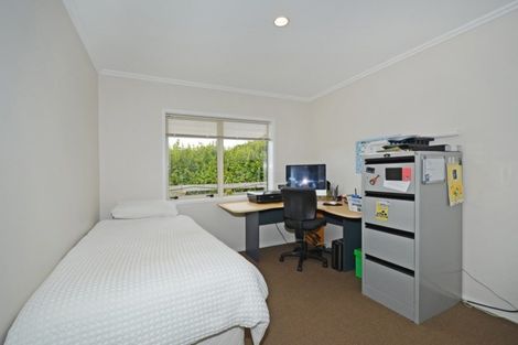 Photo of property in 7 Opal Avenue, Timberlea, Upper Hutt, 5018