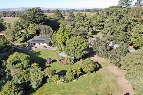 Photo of property in Ravenscliffe, 176 Woodside Road, Woodside, Outram, 9073