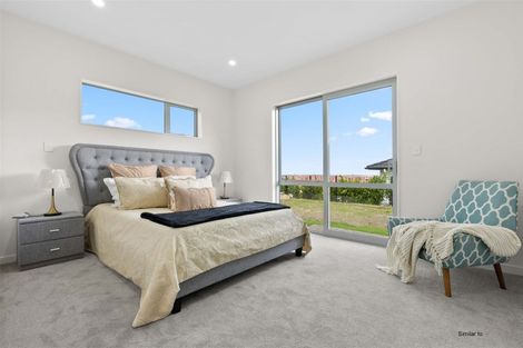 Photo of property in 60 Twin Parks Rise, Papakura, 2110