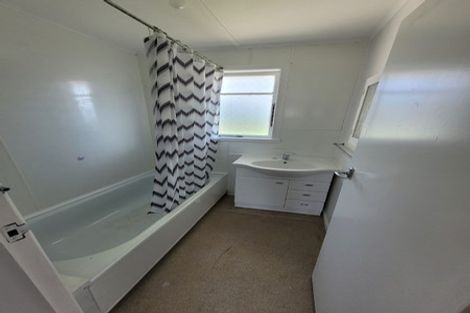 Photo of property in 606 Huia Street, Camberley, Hastings, 4120