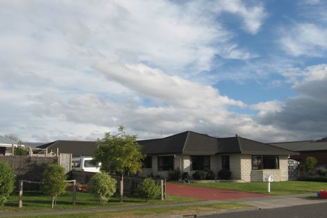 Photo of property in 11 Whiting Crescent, Greenmeadows, Napier, 4112