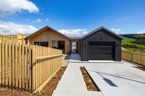 Photo of property in 102 Omahina Street, Raglan, 3225