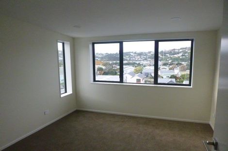 Photo of property in 10/104 Maupuia Road, Maupuia, Wellington, 6022