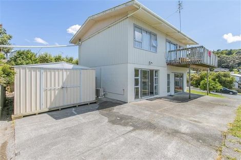 Photo of property in 3 Capitol Road, Matakatia, Whangaparaoa, 0930