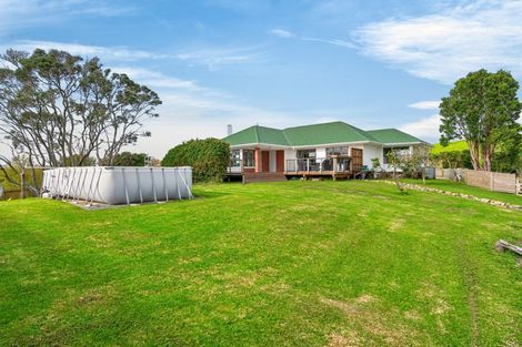 Photo of property in 161 Ranganui Road, Kaiwaka, 0573