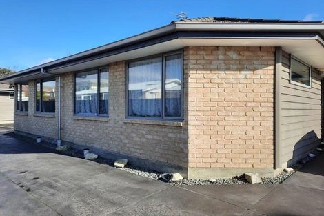 Photo of property in 10 North Avon Road, Richmond, Christchurch, 8013