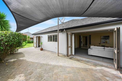 Photo of property in 62 Callum Brae Drive, Rototuna, Hamilton, 3210