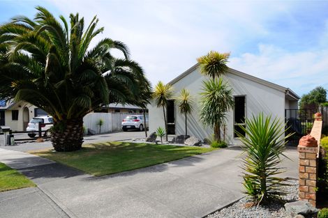 Photo of property in 40 Hoult Crescent, Monaco, Nelson, 7011