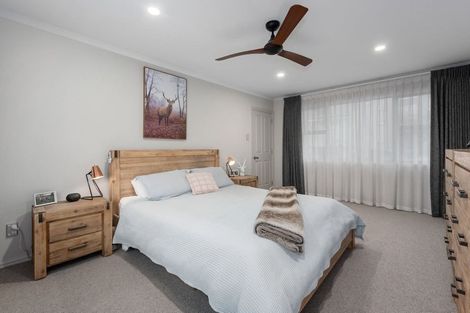 Photo of property in 104c Lake Road, Belmont, Auckland, 0622