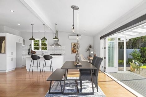 Photo of property in 47 Wellington Street, Pukekohe, 2120