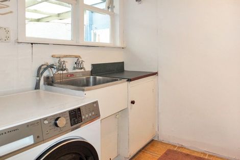 Photo of property in 16 Mark Perreau Place, Foxton, 4814