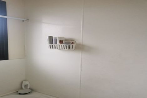 Photo of property in 1/15 Cyril Crescent, West Harbour, Auckland, 0618