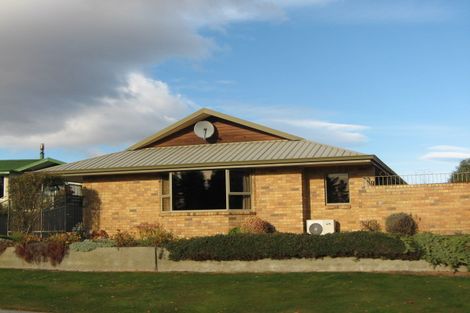 Photo of property in 96 Neplusultra Street, Cromwell, 9310