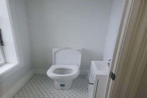 Photo of property in 102 Atawhai Road, Fitzherbert, Palmerston North, 4410