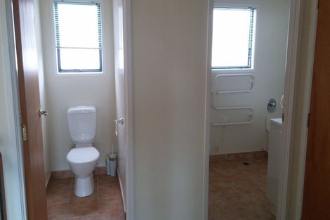 Photo of property in 2/15 Quebec Road, Milford, Auckland, 0620