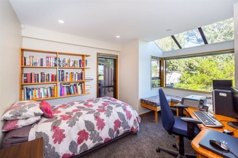 Photo of property in 9 Sherwood Lane, Cashmere, Christchurch, 8022