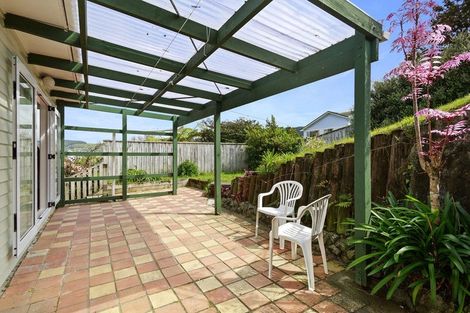 Photo of property in 35a Ranui Terrace, Tawa, Wellington, 5028