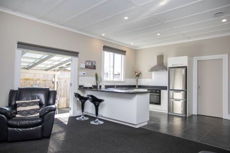 Photo of property in 57 Swinburn Street, Dannevirke, 4930