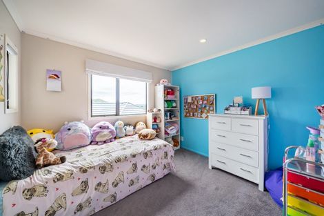 Photo of property in 25 Landsdowne Terrace, Karori, Wellington, 6012