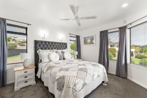 Photo of property in 36 Downing Place, Welcome Bay, Tauranga, 3112