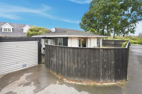 Photo of property in 1/106 Lake Terrace Road, Burwood, Christchurch, 8061