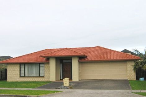 Photo of property in 11 Eaglemont Drive, East Tamaki Heights, Auckland, 2016