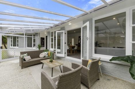 Photo of property in 27 Lees Grove, Wainuiomata, Lower Hutt, 5014