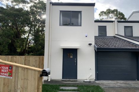 Photo of property in 17 Sun Place, Henderson, Auckland, 0612