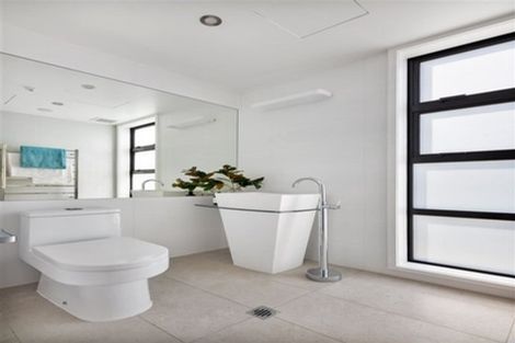 Photo of property in 54 Omahu Road, Greenlane, Auckland, 1051