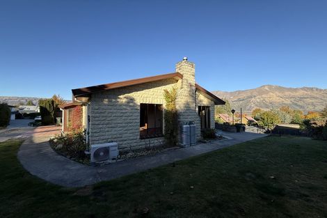 Photo of property in 47 Hunter Crescent, Wanaka, 9305
