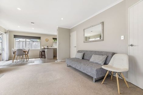 Photo of property in 13 Packspur Drive, Flat Bush, Auckland, 2016