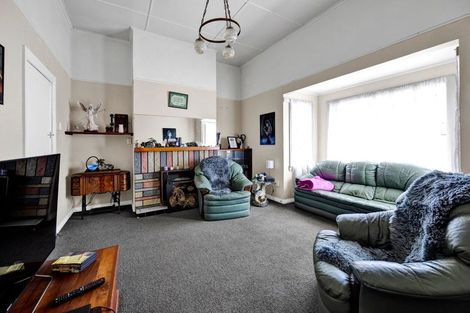 Photo of property in 6 Lincoln Street, Patea, 4520