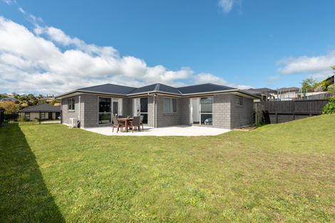 Photo of property in 21 Fairfax Crescent, Pyes Pa, Tauranga, 3112