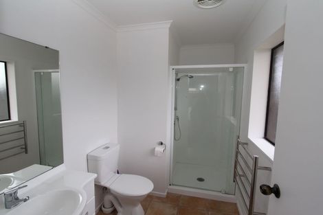 Photo of property in 38 Sandwick Drive, Weymouth, Auckland, 2103