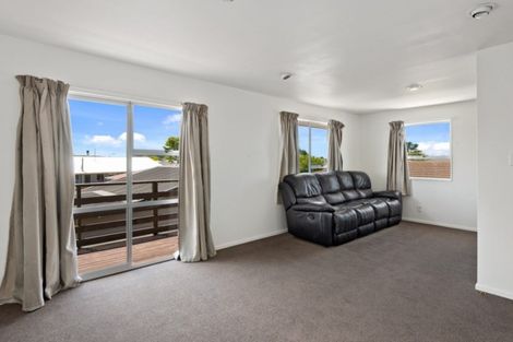 Photo of property in 4 Portnall Place, Parklands, Christchurch, 8083