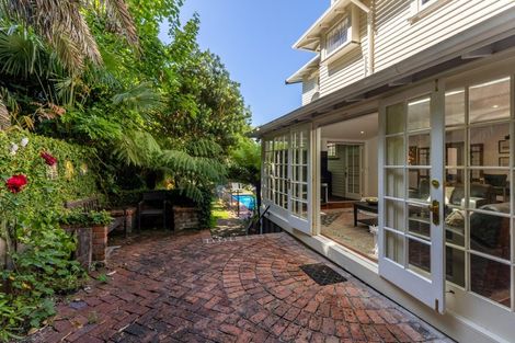 Photo of property in 23 Brougham Street, Nelson South, Nelson, 7010