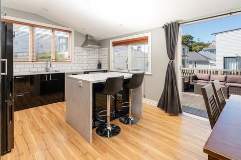 Photo of property in 489 Adelaide Road, Berhampore, Wellington, 6023