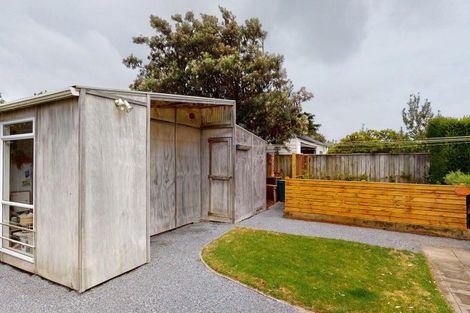 Photo of property in 30 Kent Avenue, Waitarere Beach, Levin, 5510